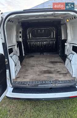 Грузовой фургон Fiat Doblo 2011 в 
