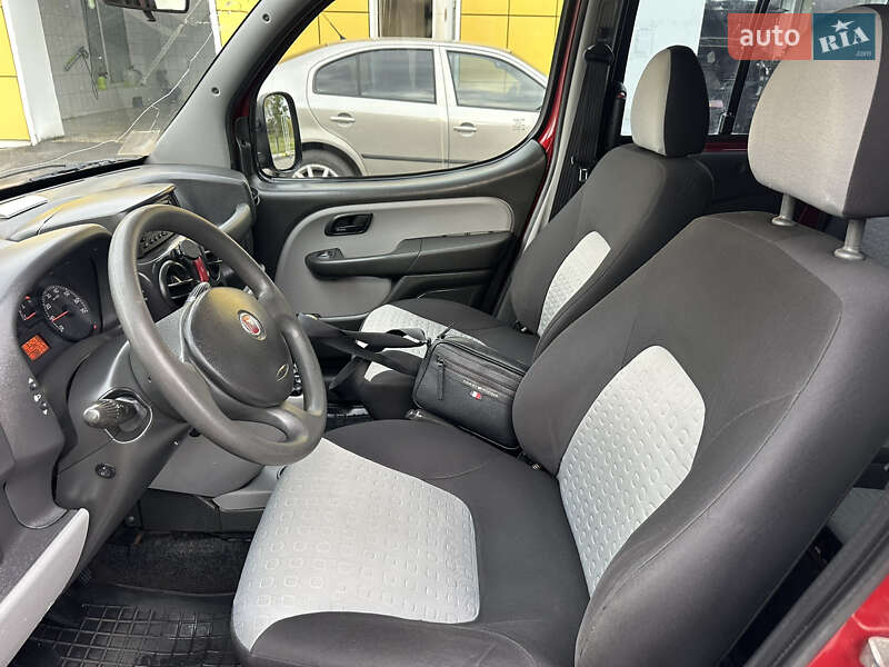 Минивэн Fiat Doblo 2009 в Полтаве
