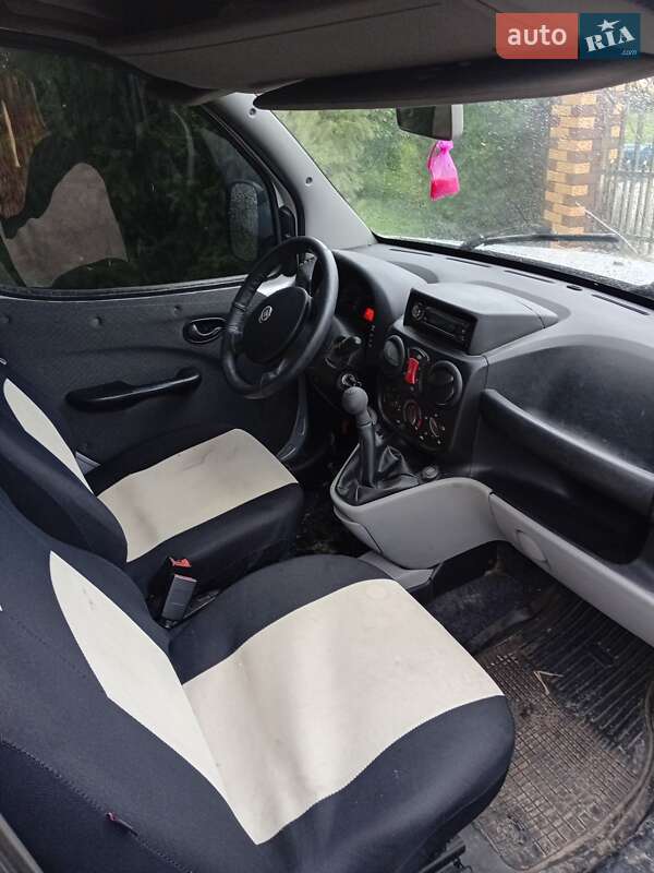 Минивэн Fiat Doblo 2008 в Черновцах