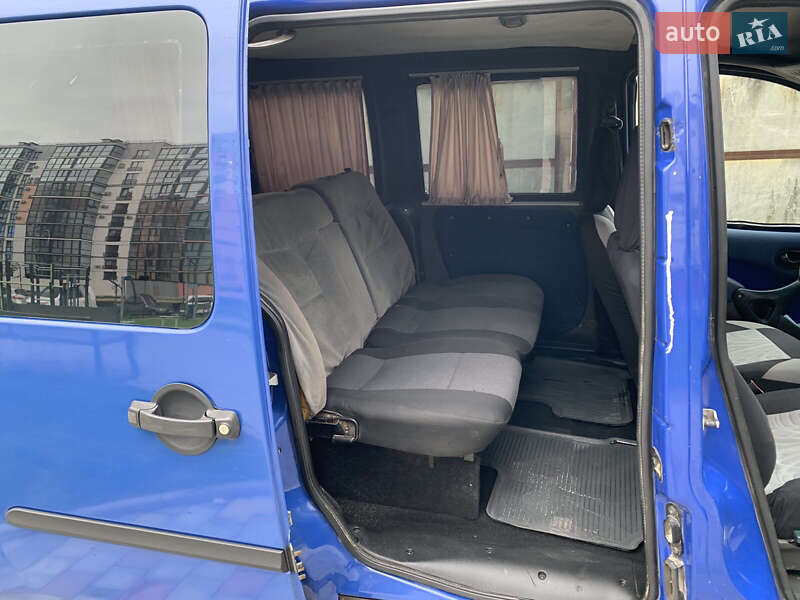 Минивэн Fiat Doblo 2003 в Луцке