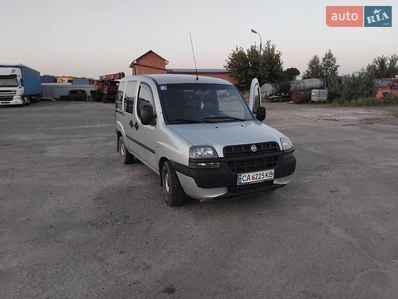 Мінівен Fiat Doblo 2001 в  фото Мінівен Fiat Doblo 2001 в
