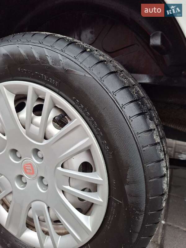 Минивэн Fiat Doblo 2013 в Киеве