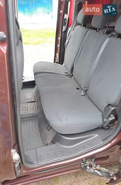 Мінівен Fiat Doblo 2010 в 