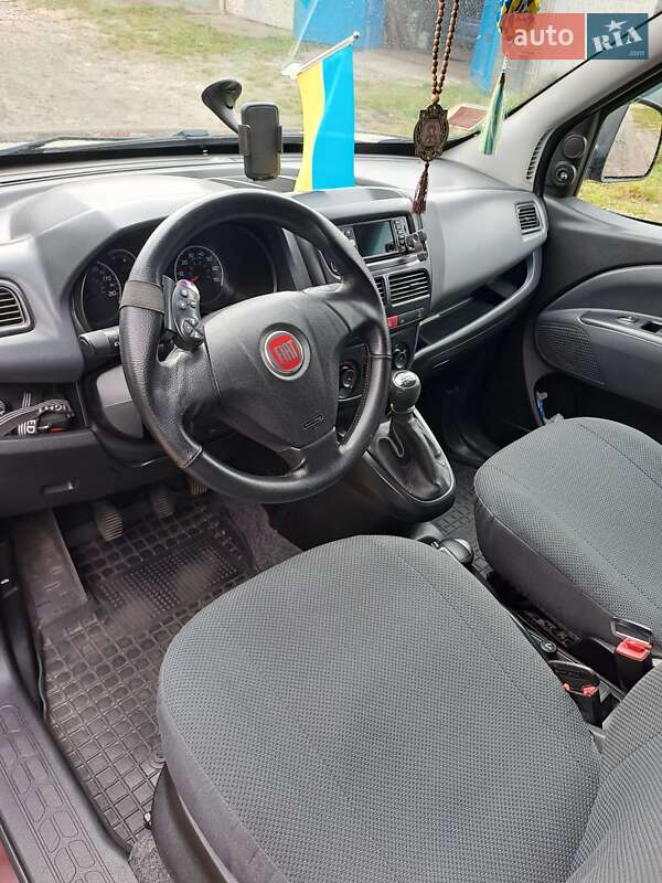 Минивэн Fiat Doblo 2010 в Нетешине