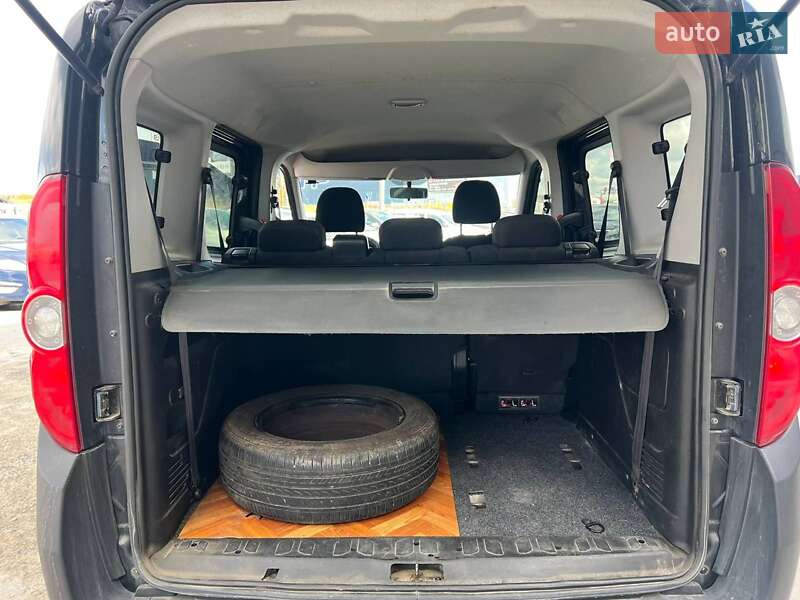 Мінівен Fiat Doblo 2011 в Львові