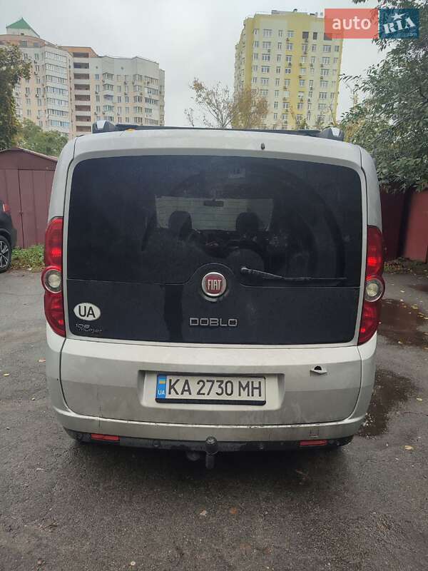 Мінівен Fiat Doblo 2013 в Києві