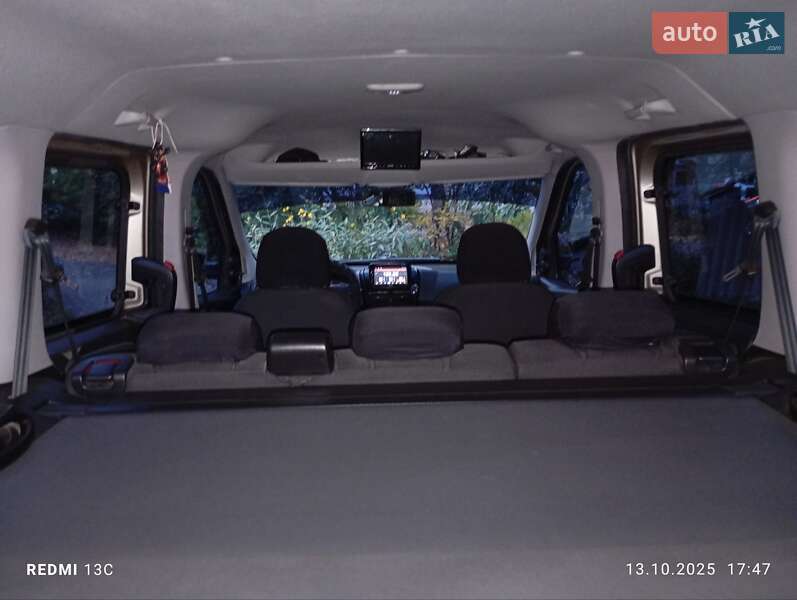 Мінівен Fiat Doblo 2010 в Полтаві фото 6 Мінівен Fiat Doblo 2010 в Полтаві