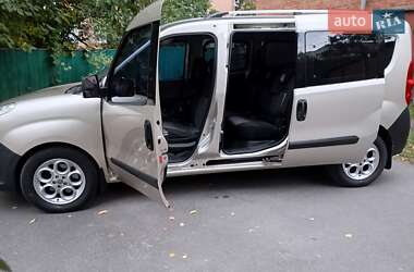 Минивэн Fiat Doblo 2010 в 