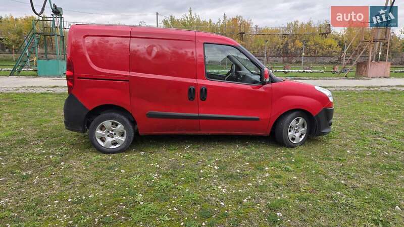Вантажний фургон Fiat Doblo 2012 в Тернополі
