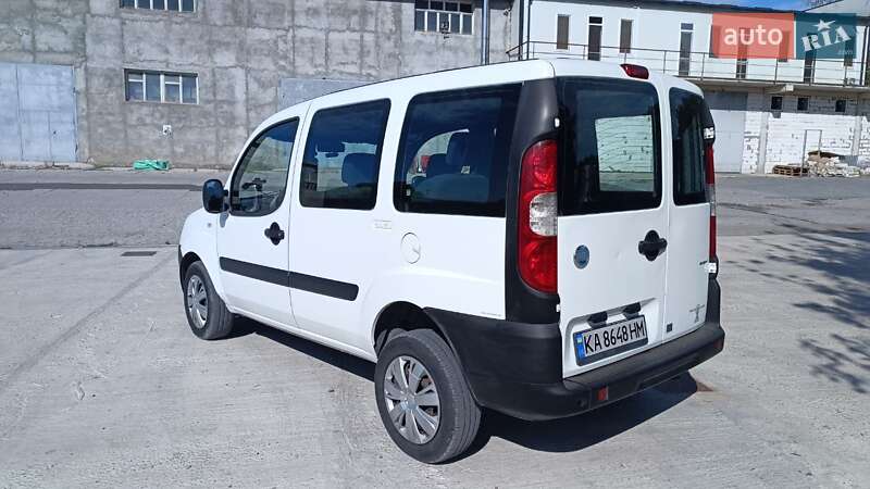 Мінівен Fiat Doblo 2006 в Києві
