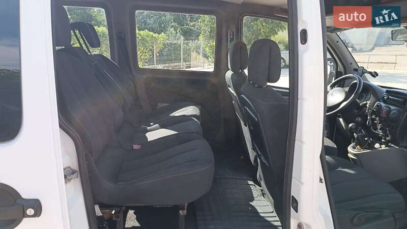 Мінівен Fiat Doblo 2006 в Києві