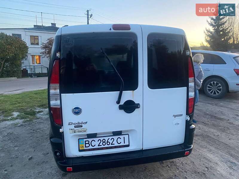 Минивэн Fiat Doblo 2005 в Винниках
