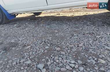 Грузовой фургон Fiat Doblo 2006 в  фото 5 Грузовой фургон Fiat Doblo 2006 в