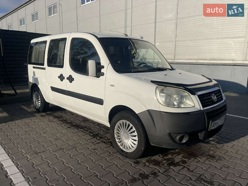 Минивэн Fiat Doblo 2009 в Житомире фото Минивэн Fiat Doblo 2009 в Житомире