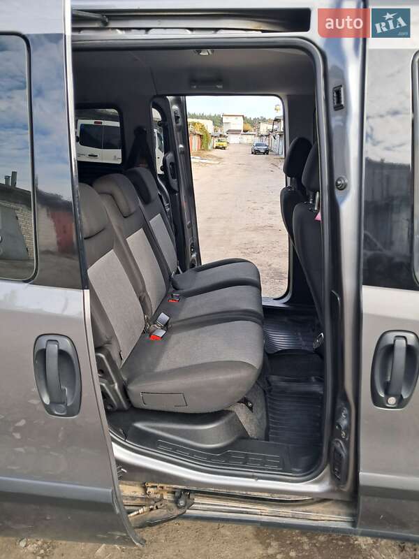 Минивэн Fiat Doblo 2017 в Киеве фото 20 Минивэн Fiat Doblo 2017 в Киеве
