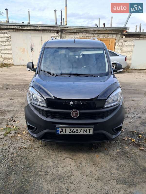 Минивэн Fiat Doblo 2017 в Киеве фото 30 Минивэн Fiat Doblo 2017 в Киеве
