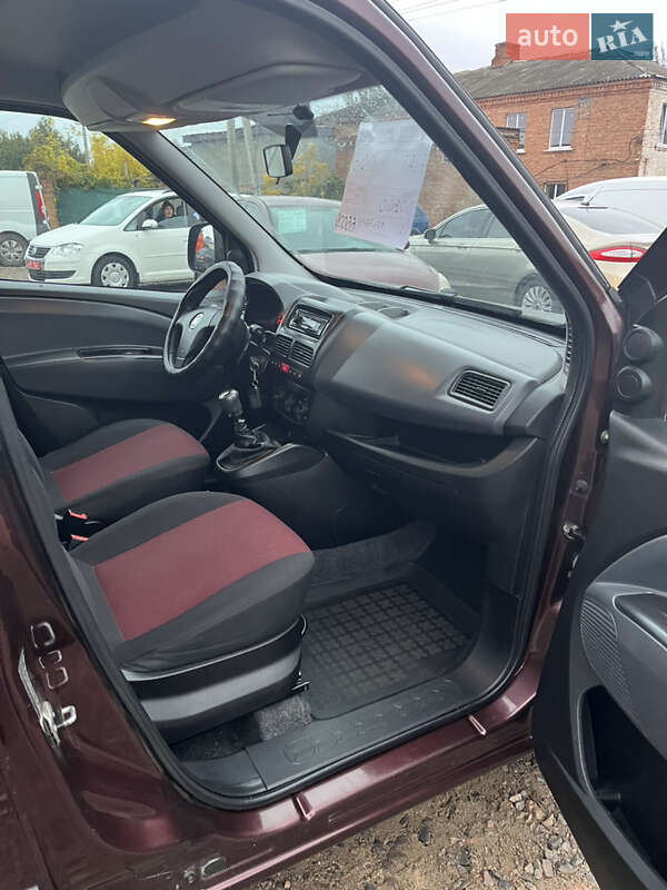 Минивэн Fiat Doblo 2013 в Первомайске