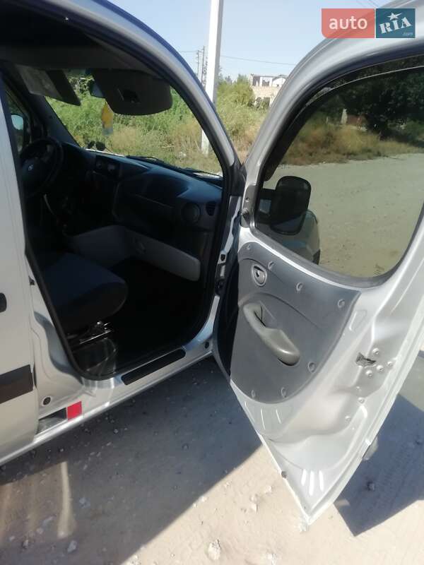 Мінівен Fiat Doblo 2012 в Дніпрі фото 7 Мінівен Fiat Doblo 2012 в Дніпрі