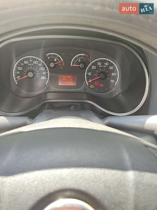 Грузовой фургон Fiat Doblo 2014 в Запорожье фото 13 Грузовой фургон Fiat Doblo 2014 в Запорожье