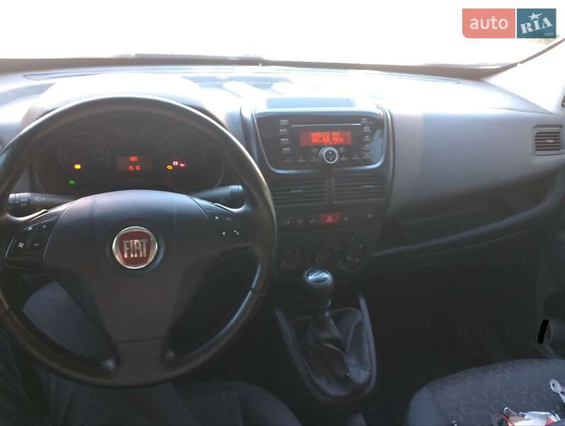 Вантажний фургон Fiat Doblo 2011 в Львові фото 6 Вантажний фургон Fiat Doblo 2011 в Львові