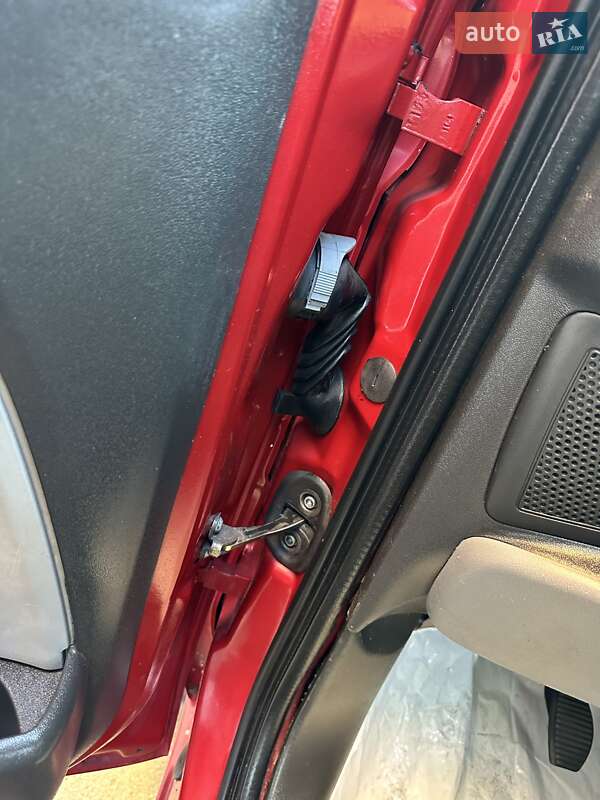 Мінівен Fiat Doblo 2006 в Рівному фото 22 Мінівен Fiat Doblo 2006 в Рівному