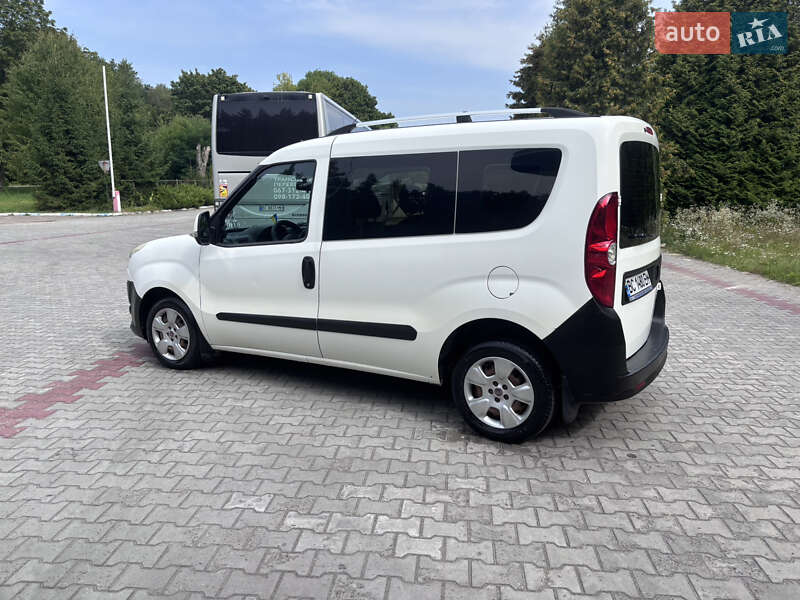 Минивэн Fiat Doblo 2011 в Ивано-Франково фото 8 Минивэн Fiat Doblo 2011 в Ивано-Франково