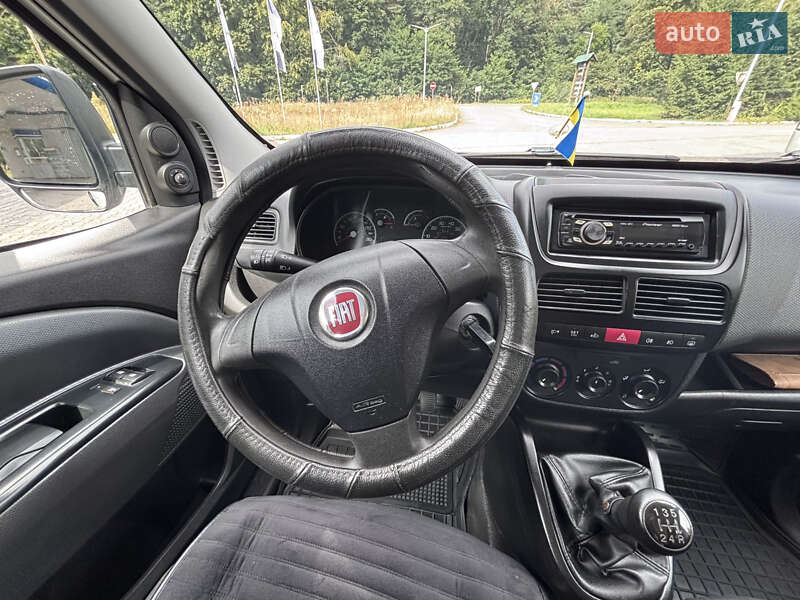 Минивэн Fiat Doblo 2011 в Ивано-Франково фото 23 Минивэн Fiat Doblo 2011 в Ивано-Франково