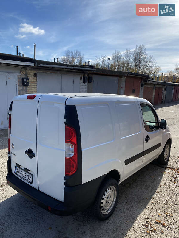 Вантажний фургон Fiat Doblo 2015 в Києві фото 3 Вантажний фургон Fiat Doblo 2015 в Києві