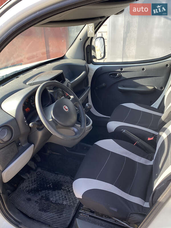Вантажний фургон Fiat Doblo 2015 в Києві фото 6 Вантажний фургон Fiat Doblo 2015 в Києві