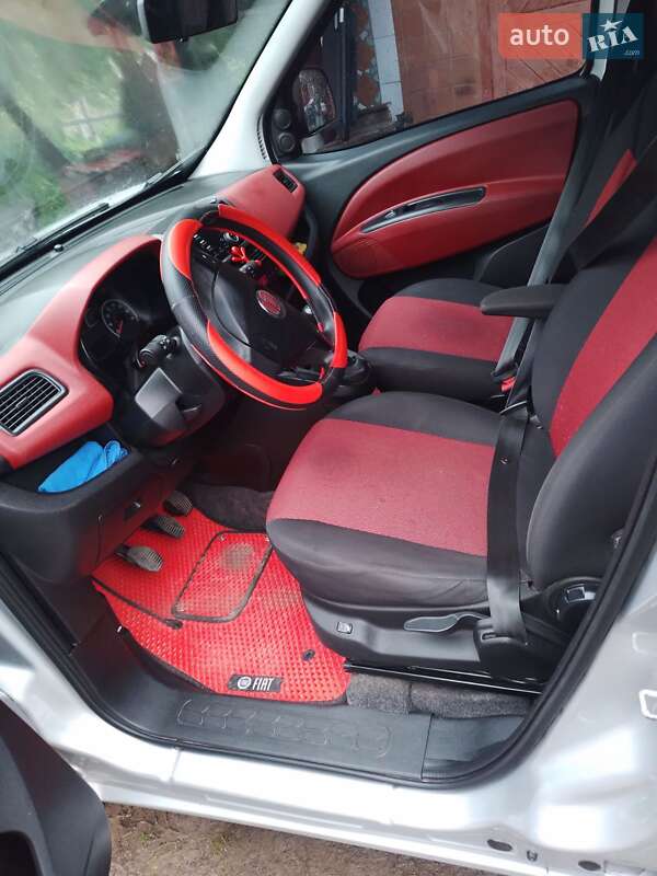 Минивэн Fiat Doblo 2012 в Ровно