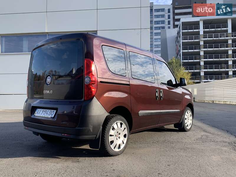 Мінівен Fiat Doblo 2010 в Харкові