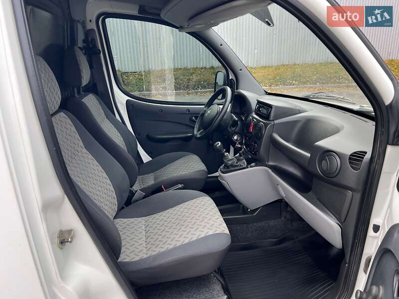 Грузовой фургон Fiat Doblo 2013 в Полтаве фото 17 Грузовой фургон Fiat Doblo 2013 в Полтаве