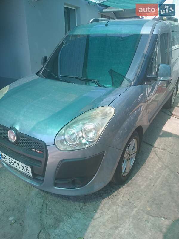 Минивэн Fiat Doblo 2011 в Днепре