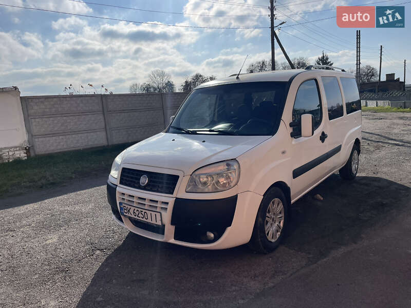 Мінівен Fiat Doblo 2009 в Острозі фото 4 Мінівен Fiat Doblo 2009 в Острозі