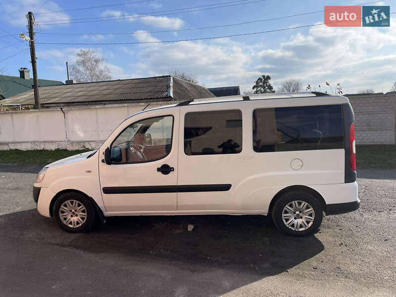 Мінівен Fiat Doblo 2009 в Острозі фото 9 Мінівен Fiat Doblo 2009 в Острозі