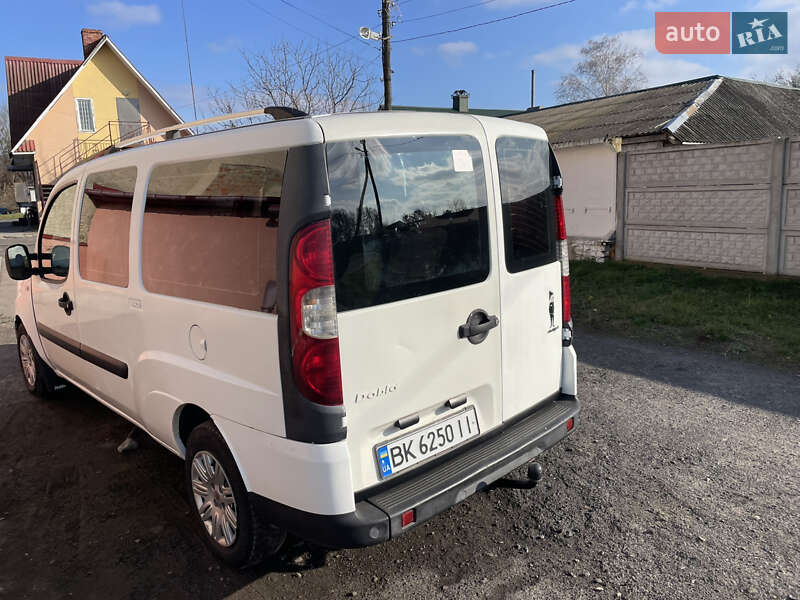 Мінівен Fiat Doblo 2009 в Острозі фото 13 Мінівен Fiat Doblo 2009 в Острозі