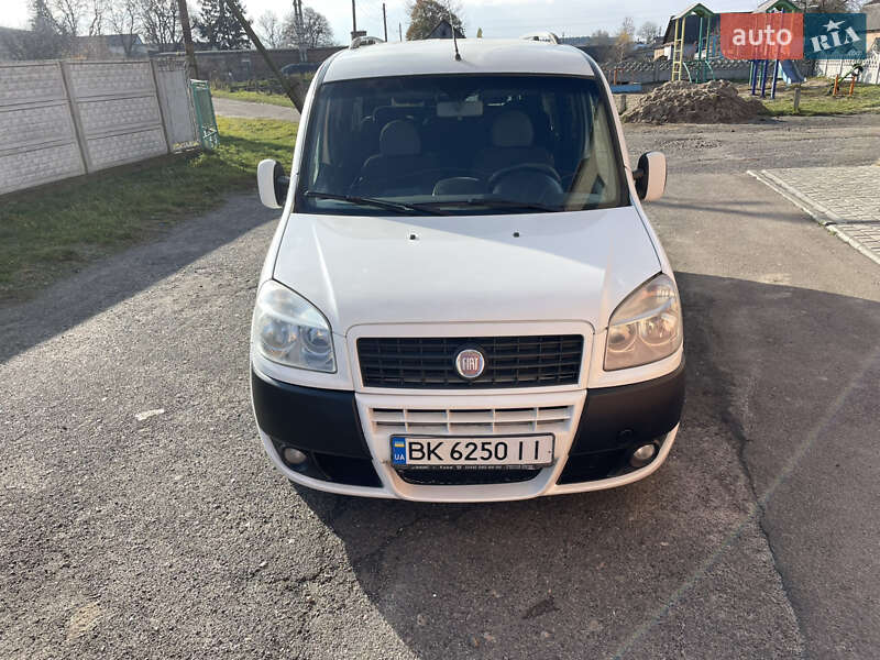 Мінівен Fiat Doblo 2009 в Острозі фото 27 Мінівен Fiat Doblo 2009 в Острозі
