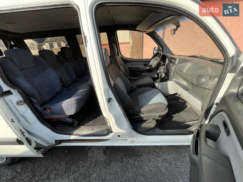 Мінівен Fiat Doblo 2009 в Острозі фото 44 Мінівен Fiat Doblo 2009 в Острозі