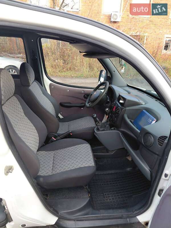 Мінівен Fiat Doblo 2009 в Львові