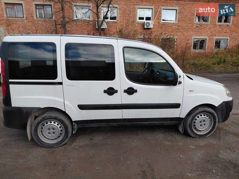 Мінівен Fiat Doblo 2009 в Львові