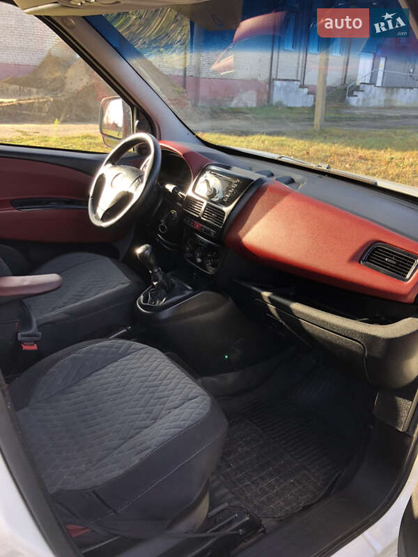 Грузовой фургон Fiat Doblo 2010 в Ковеле