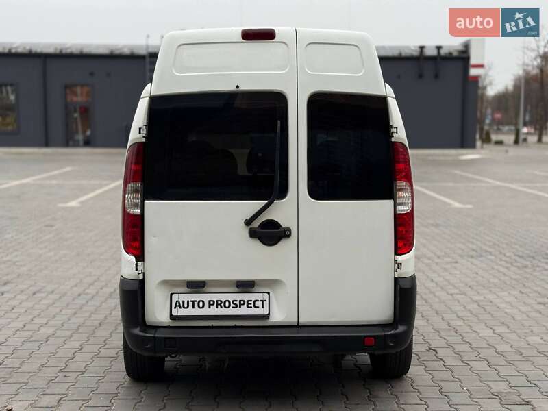 Мінівен Fiat Doblo 2009 в Кривому Розі