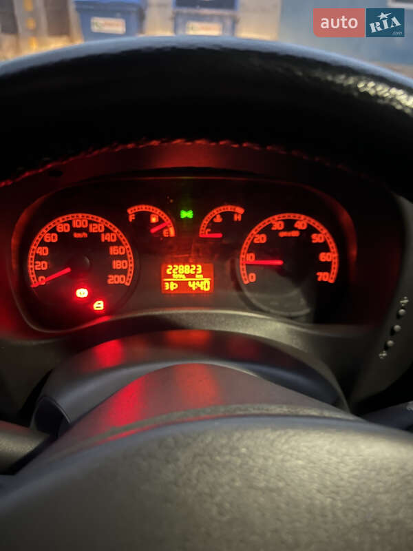 Мінівен Fiat Doblo 2006 в Одесі