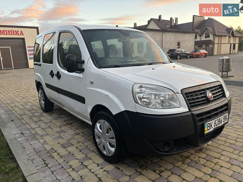 Минивэн Fiat Doblo 2008 в Тернополе