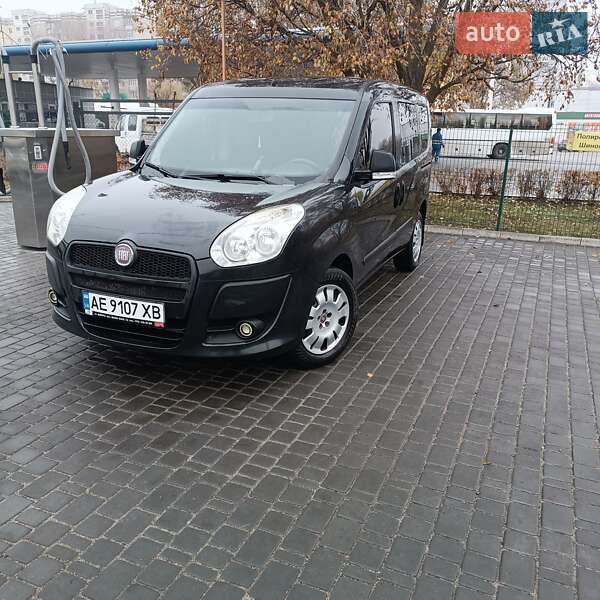 Мінівен Fiat Doblo 2010 в Кам'янському