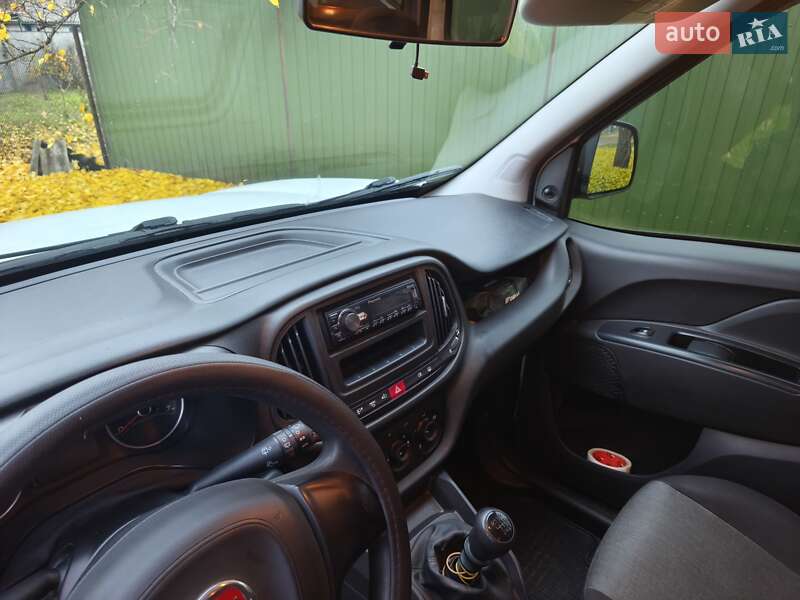Мінівен Fiat Doblo 2016 в Черкасах