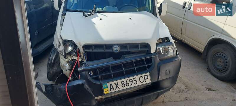 Вантажний фургон Fiat Doblo 2005 в Харкові