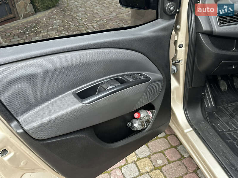 Мінівен Fiat Doblo 2009 в Тячеві фото 11 Мінівен Fiat Doblo 2009 в Тячеві