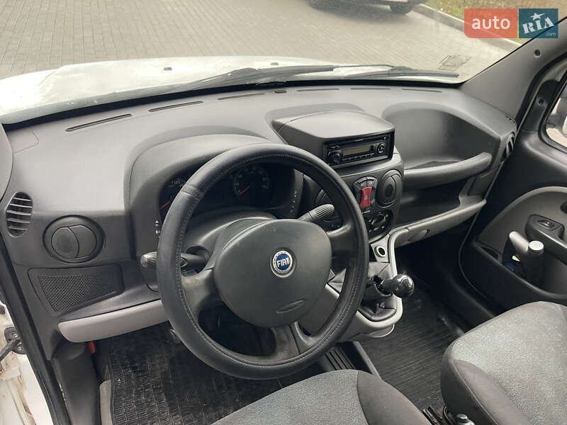 Мінівен Fiat Doblo 2007 в Рівному фото 12 Мінівен Fiat Doblo 2007 в Рівному