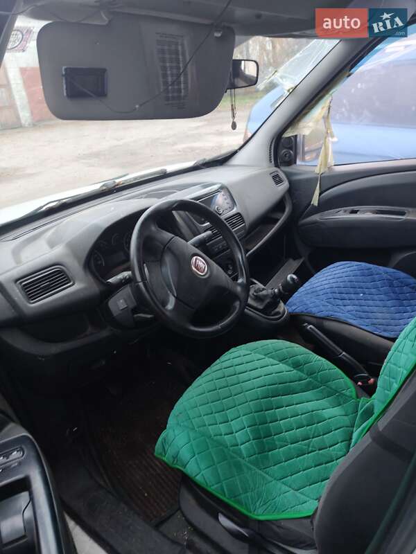 Мінівен Fiat Doblo 2011 в Острозі